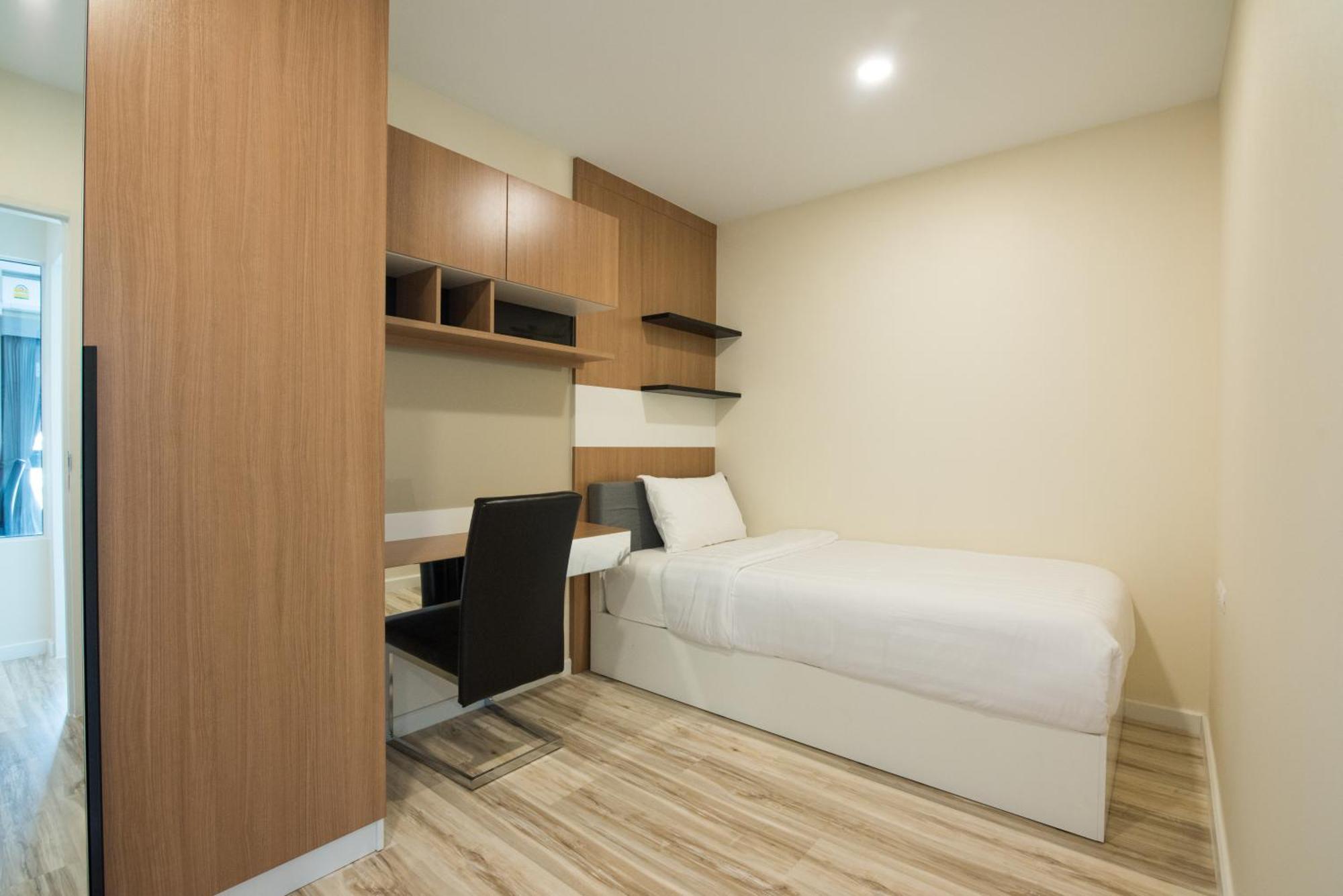 Akira Hotel Sriracha Chonburi Exterior photo